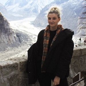 Meet your Posher, Lucy